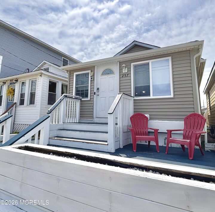 Property Photo:  257 Sheridan Avenue  NJ 08751 