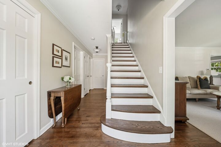 Property Photo:  3212 Otto Lane  IL 60201 