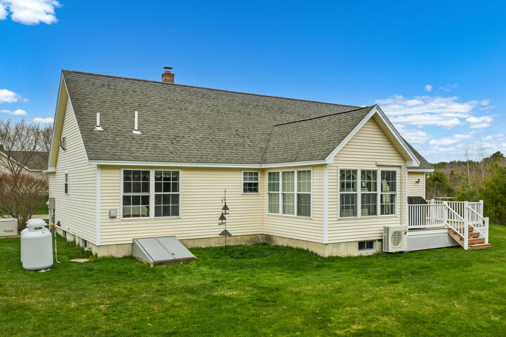 Property Photo:  4 Chantelle Way  ME 04072 