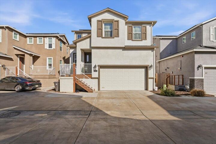 Property Photo:  1711 Bella Lago Drive  CA 95206 