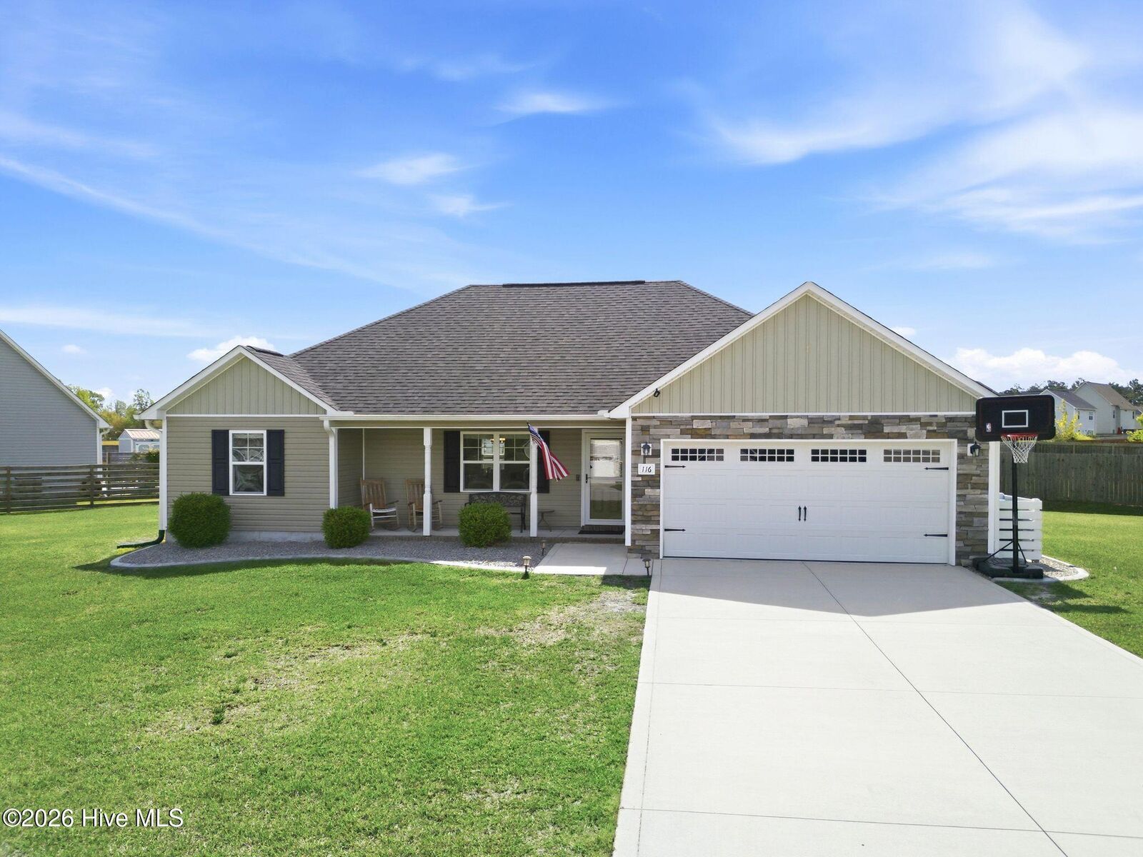 Property Photo:  116 Bridgeport Drive  NC 28460 