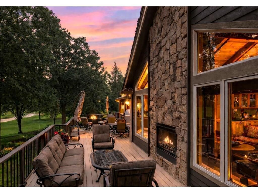 Property Photo:  2890 Autumn Woods Drive  MN 55318 