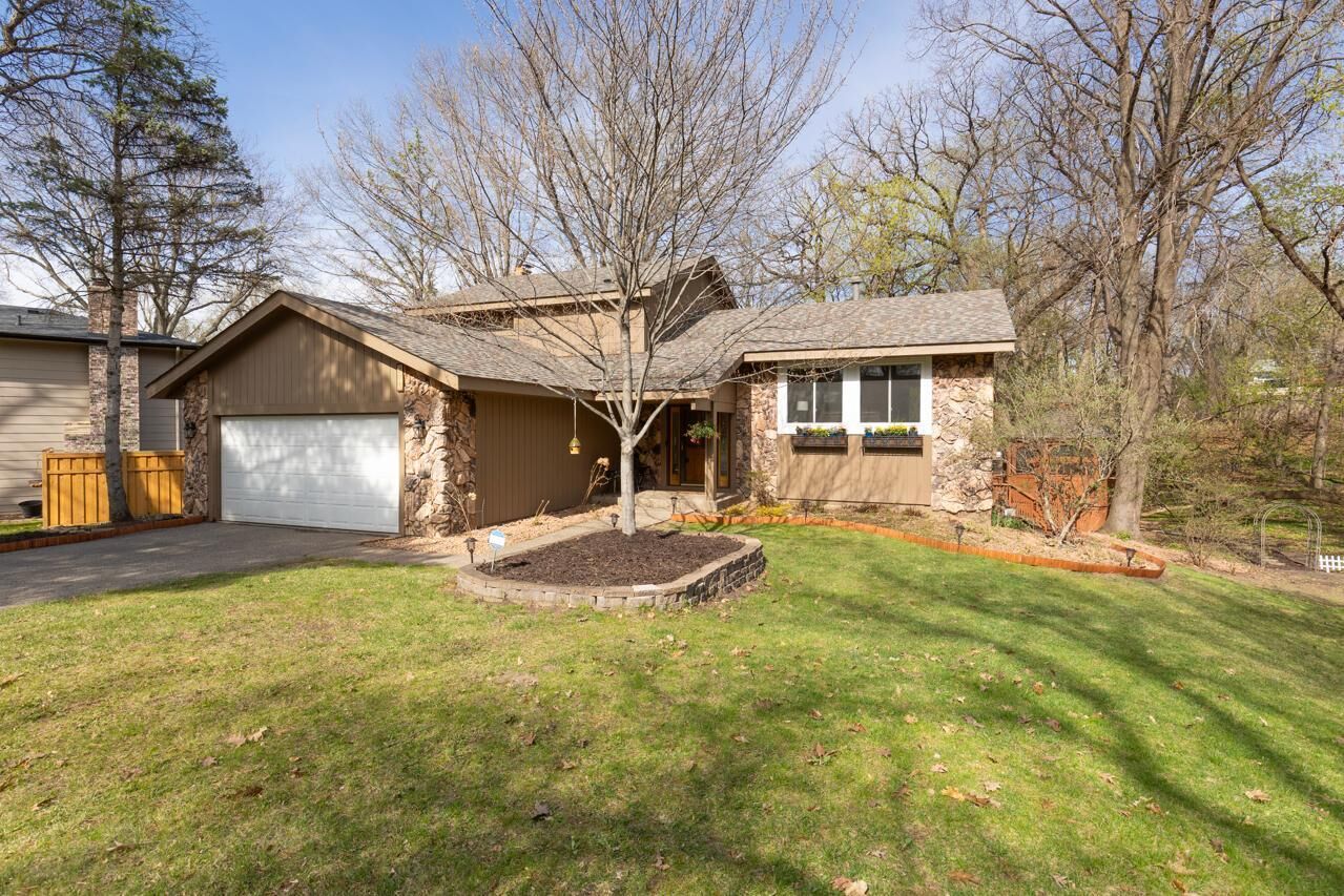 Property Photo:  9515 Risewood Circle  MN 55347 
