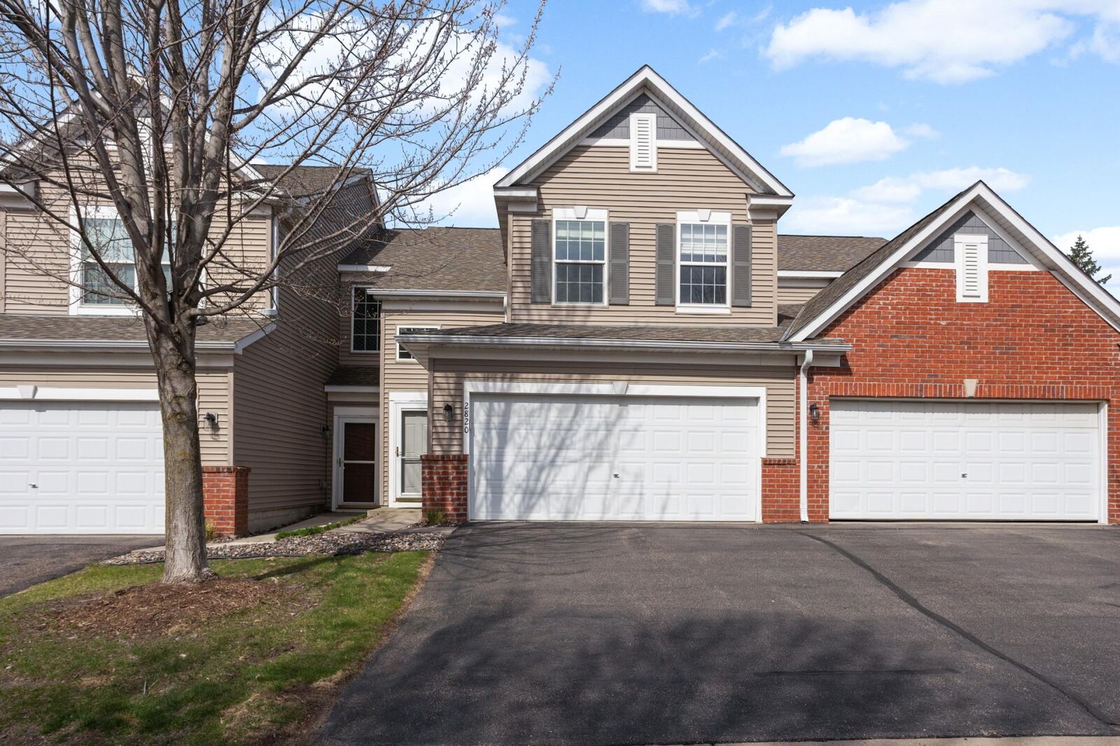 Property Photo: 2820 Spy Glass Drive MN 55318