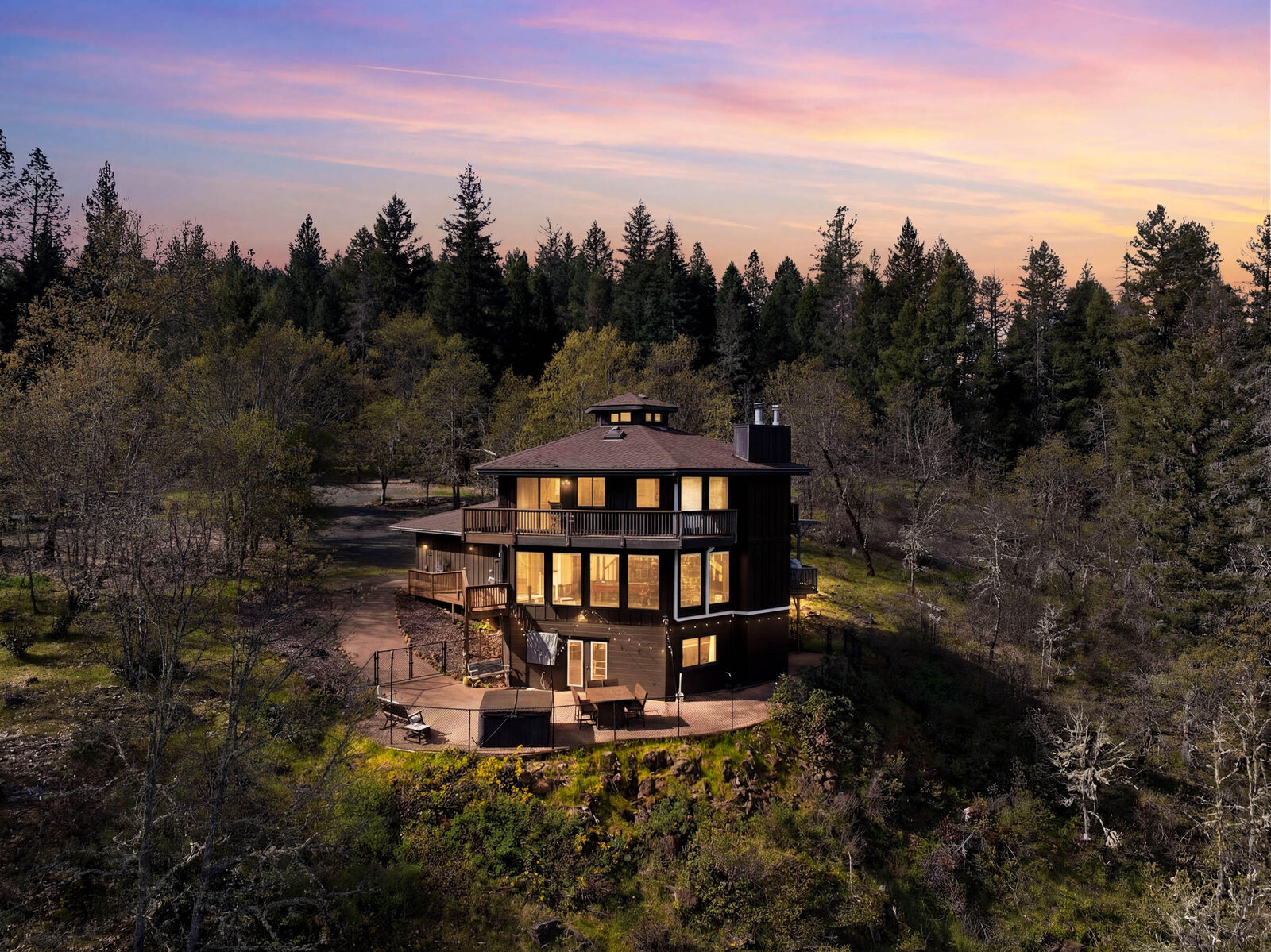 Property Photo:  7201 Crowfoot Road  OR 97541 