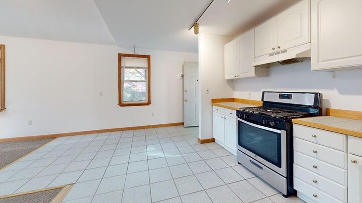 Property Photo: 273 Putnam Ave Unit 2 MA 02139