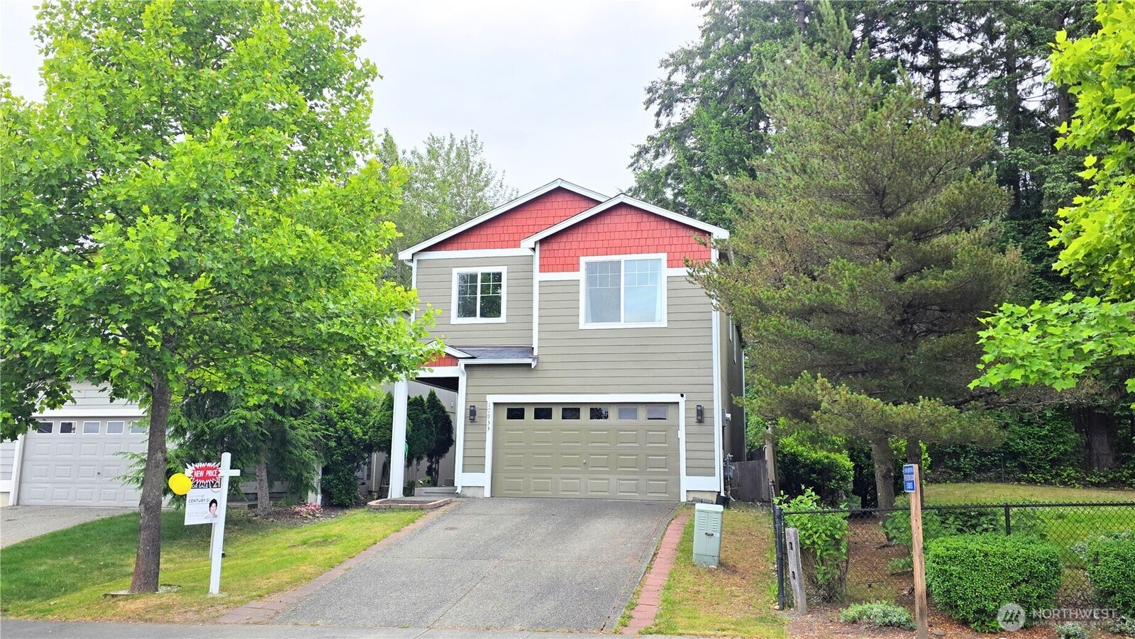 Property Photo: 17933 73rd Avenue E WA 98375