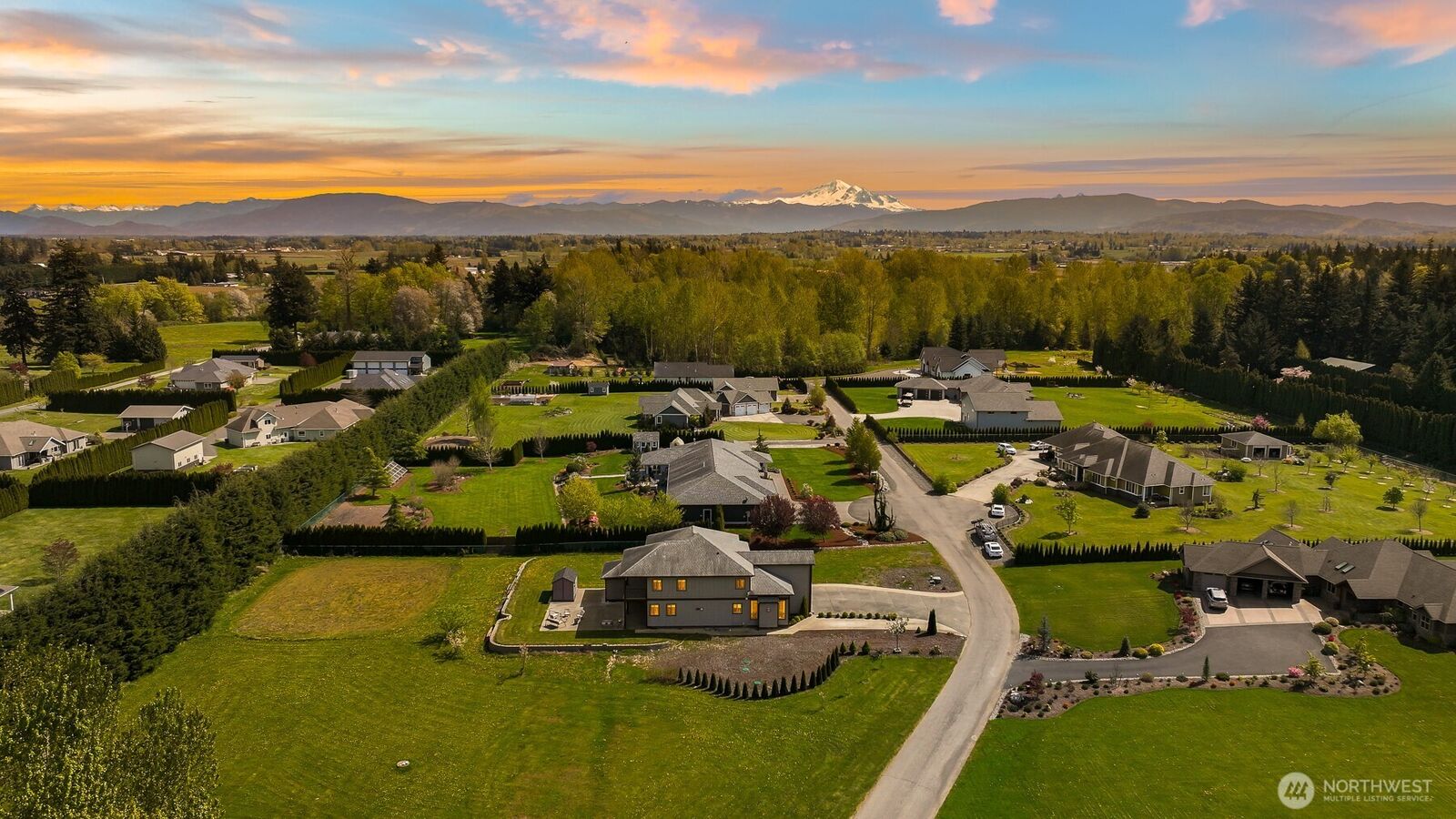 Property Photo:  1072 W 55th Terrace  WA 98226 