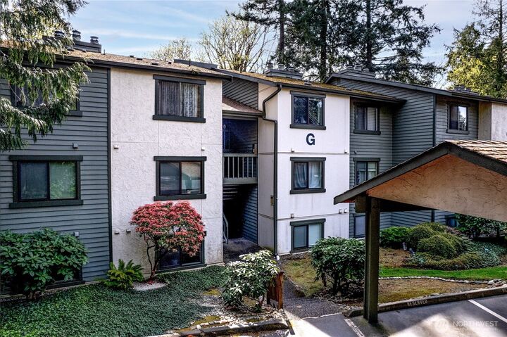 Property Photo:  12711 NE 129th Court G101  WA 98034 