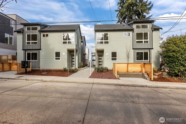 Property Photo:  3550 S Dawson Street  WA 98118 
