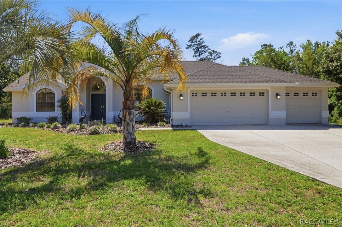 Property Photo:  12 Floribunda Court  FL 34446 