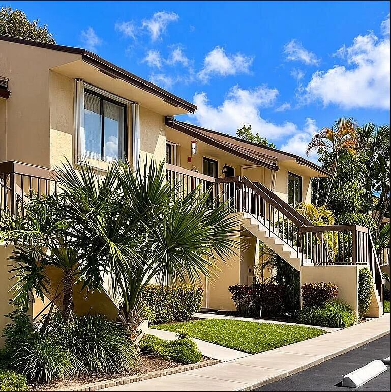 Property Photo:  21938 Remsen Terrace 202  FL 33433 