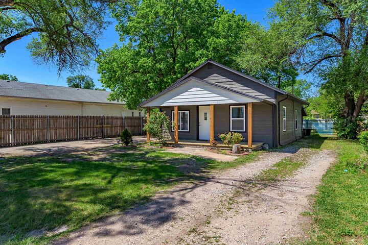 Property Photo:  3237 N Market St  KS 67219 