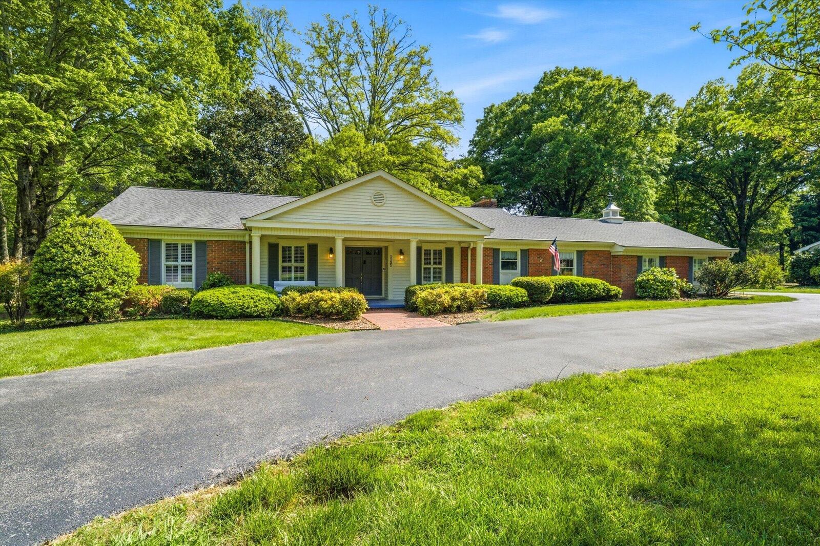 Property Photo:  1121 Woodward Avenue  TN 37303 