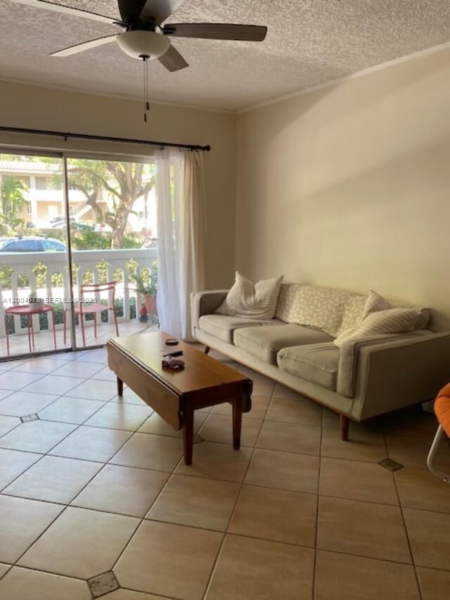 Property Photo:  100 Edgewater Dr 102  FL 33133 