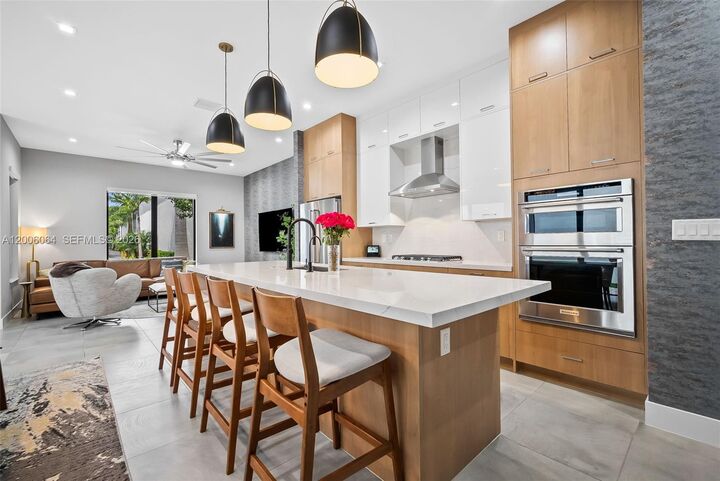 Property Photo:  4392 NW 80 Ave  FL 33166 