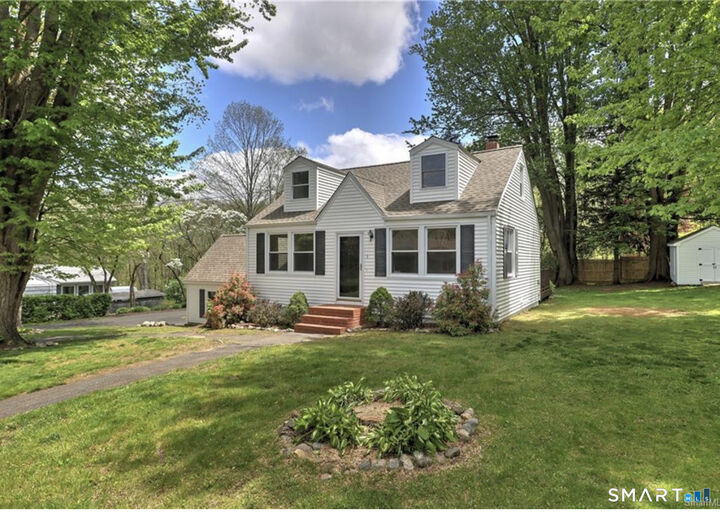 Property Photo:  6 Prospect Drive  CT 06470 