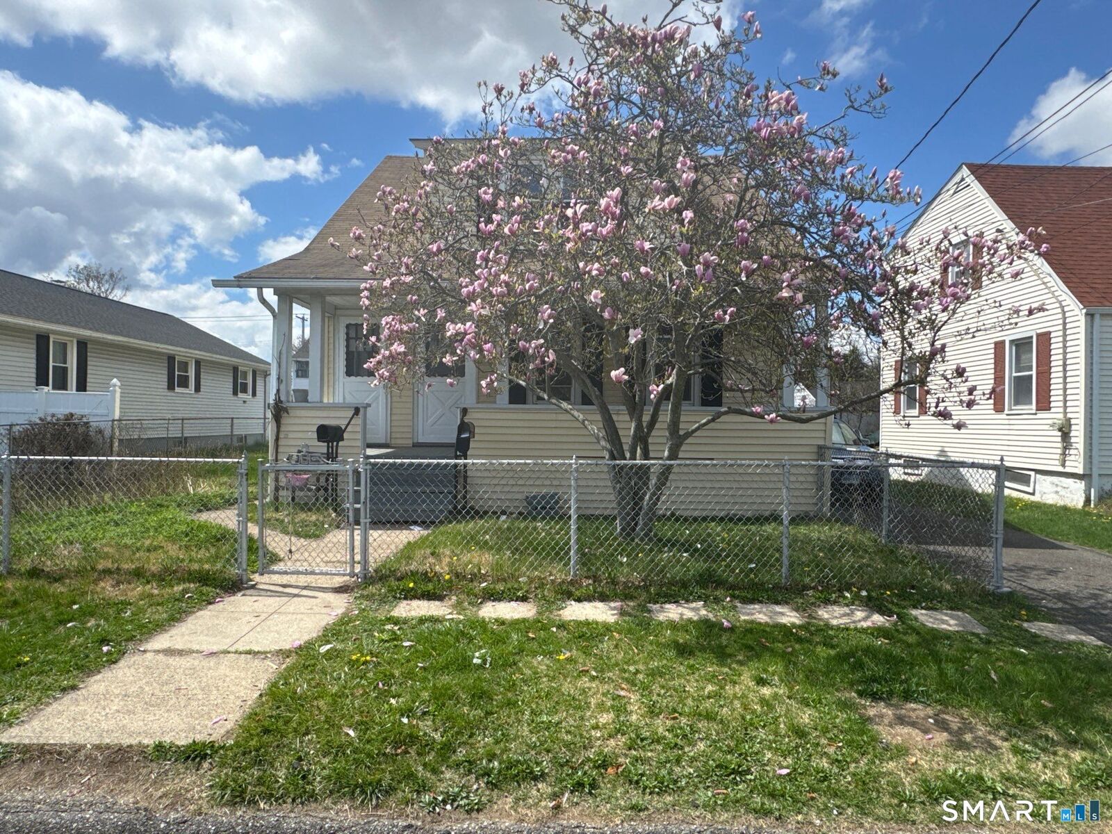 Property Photo:  88 Boswell Street  CT 06615 