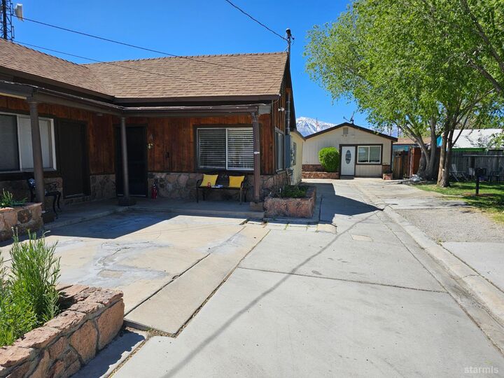Property Photo:  331 S Warren Street A-B-C  CA 93514 