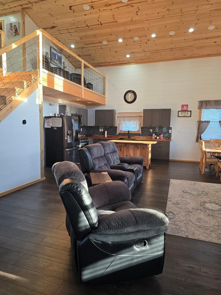 Property Photo:  322 Illinois Ave.  OH 45692 
