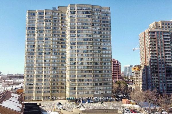 Property Photo:  3605 Kariya Drive 2104  ON L5B 3J4 