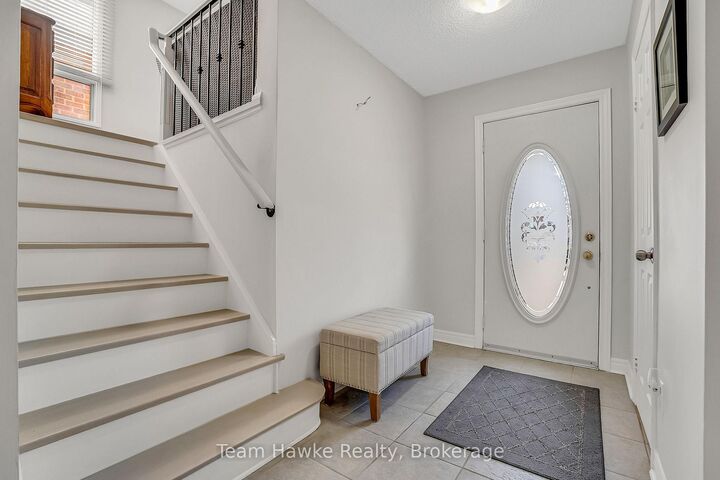 Property Photo: 15 White Boulevard ON L4J 5Z4