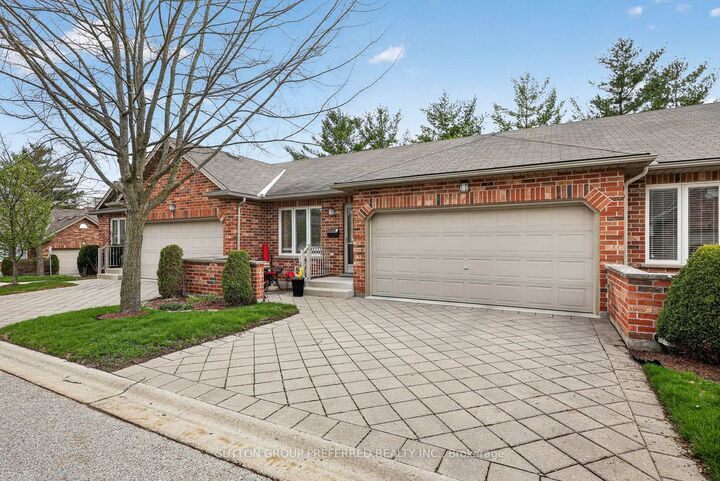 Property Photo: 43 Capulet Walk 41 ON N6H 5V5