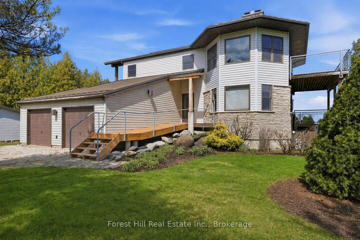 Property Photo: 295 Lakeshore Road N ON N4L 0A7