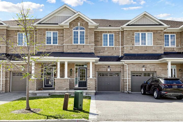 6 Angela Street — photo 1