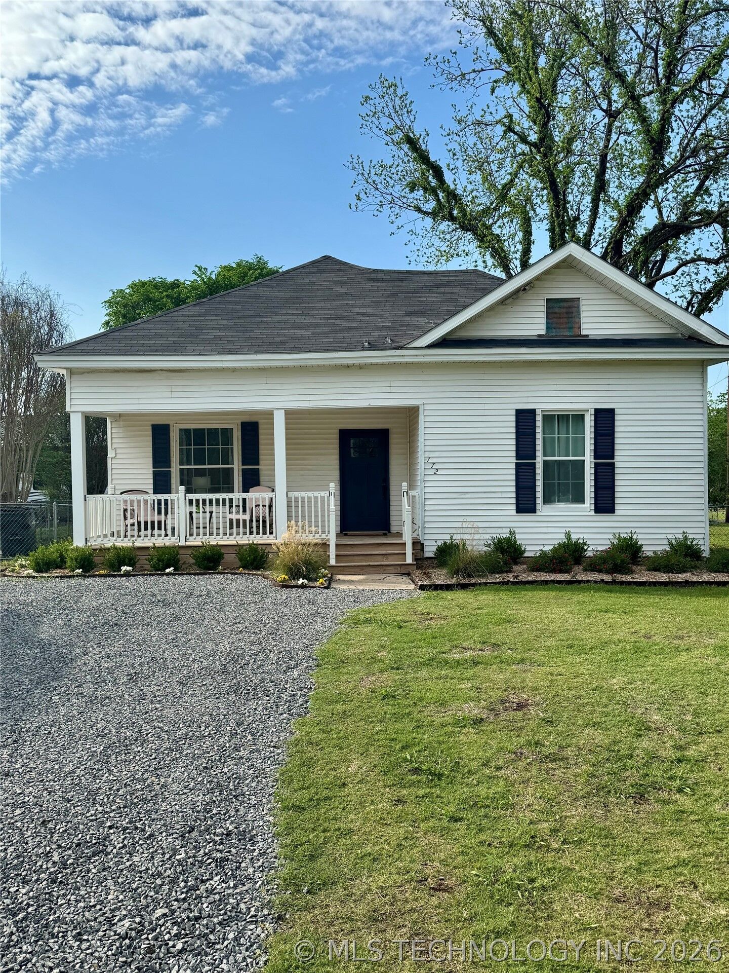 Property Photo:  112 E Maple Street  OK 74434 