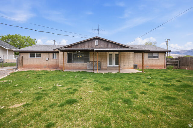 Property Photo:  333 N 300 E  UT 84701 