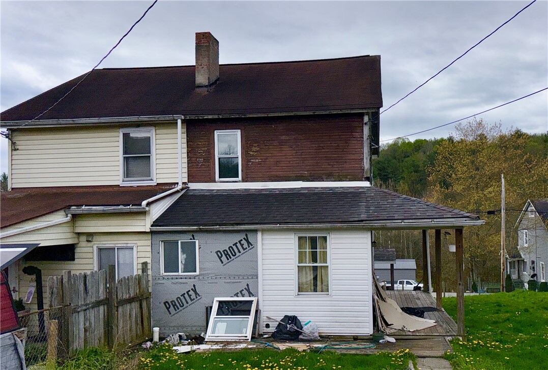 Property Photo:  126 Shoaf Rd  PA 15478 