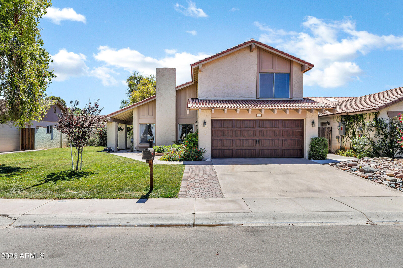Property Photo: 971 E Lobster Trap Lane AZ 85283