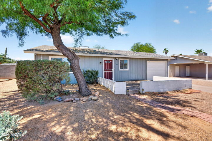 Property Photo:  408 N Los Feliz Drive  AZ 85226 