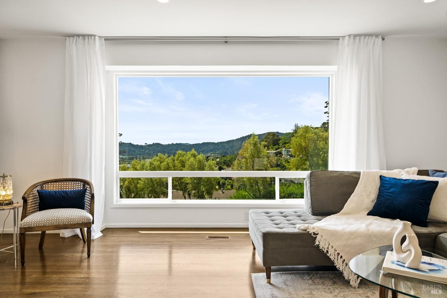 Property Photo:  359 Via La Cumbre Street  CA 94904 