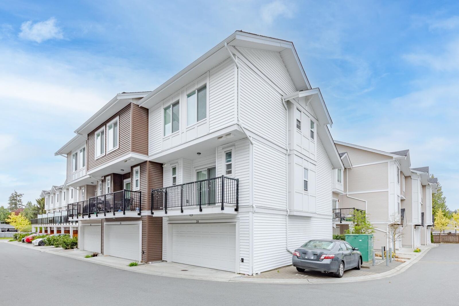 Property Photo: 12073 62 Avenue 28 BC V3X 0K4