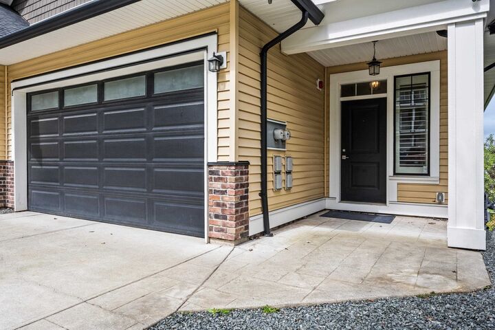 Property Photo: 47009 Sylvan Drive B BC V2R 0X2