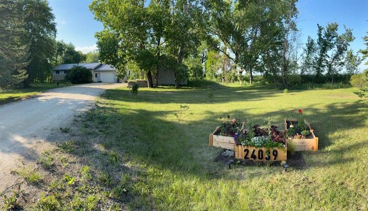 Property Photo:  24039 Mun 43N (Prefontaine) Road  MB R0A 0X1 
