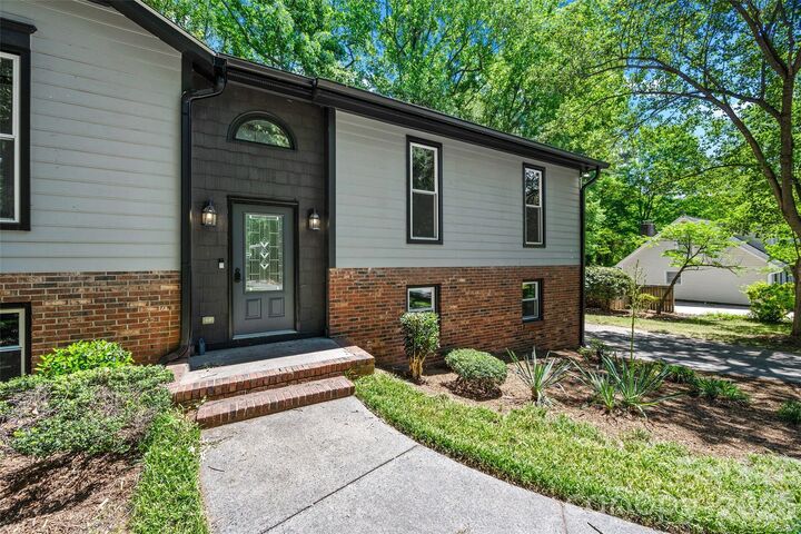 Property Photo:  204 Swamp Fox Drive  SC 29715 