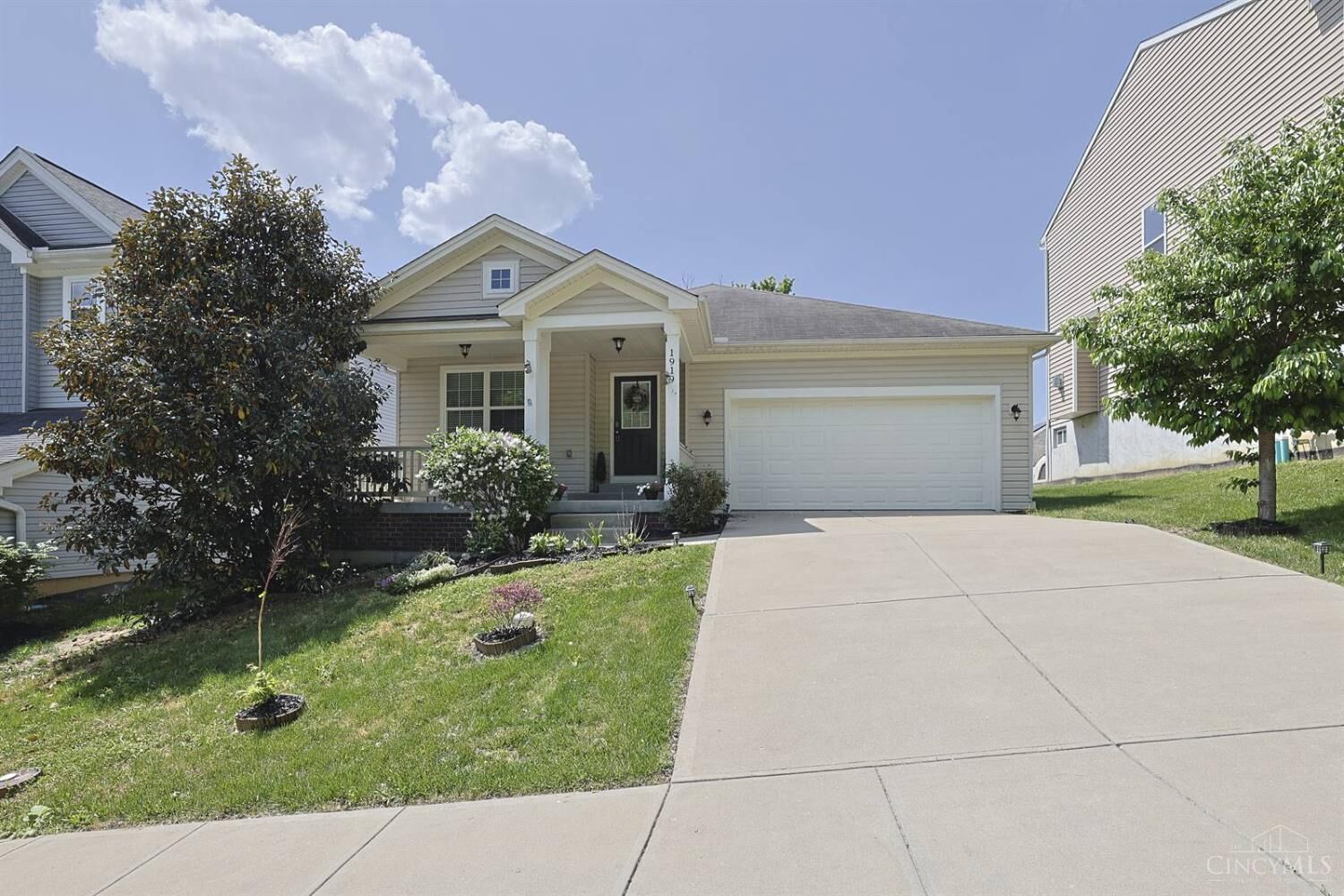 Property Photo:  1919 Washburn Street  OH 45223 