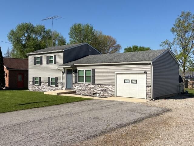Property Photo:  437 N Delaware Street  OH 43338 