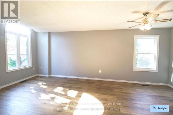 Photo de la propriété:  1590 Edenwood Court  ON L1G 7Y6 