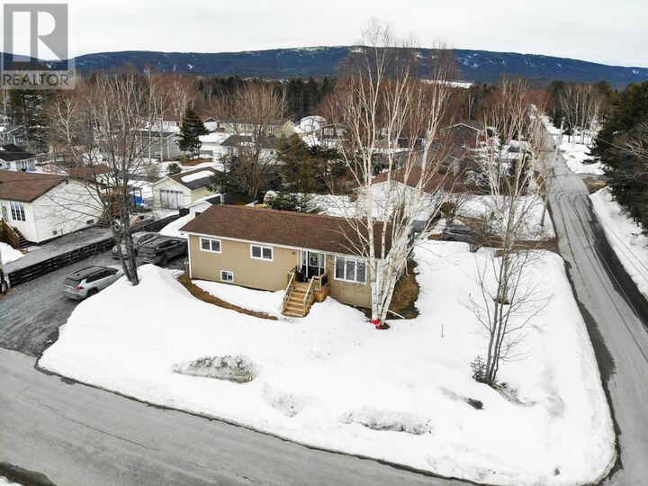 Photo de la propriété:  18 Seventh Avenue  NL A0L 1K0 