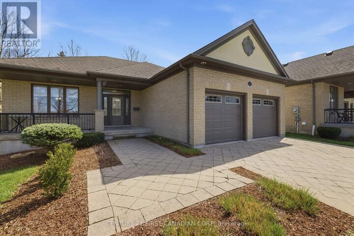 Photo de la propriété:  181 Skyline Avenue 9  ON N5X 0B2 