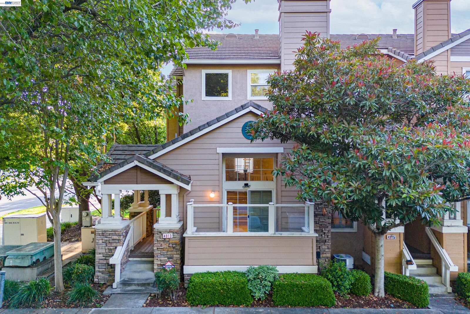 Property Photo:  4813 Boxwood Way 120  CA 94568 