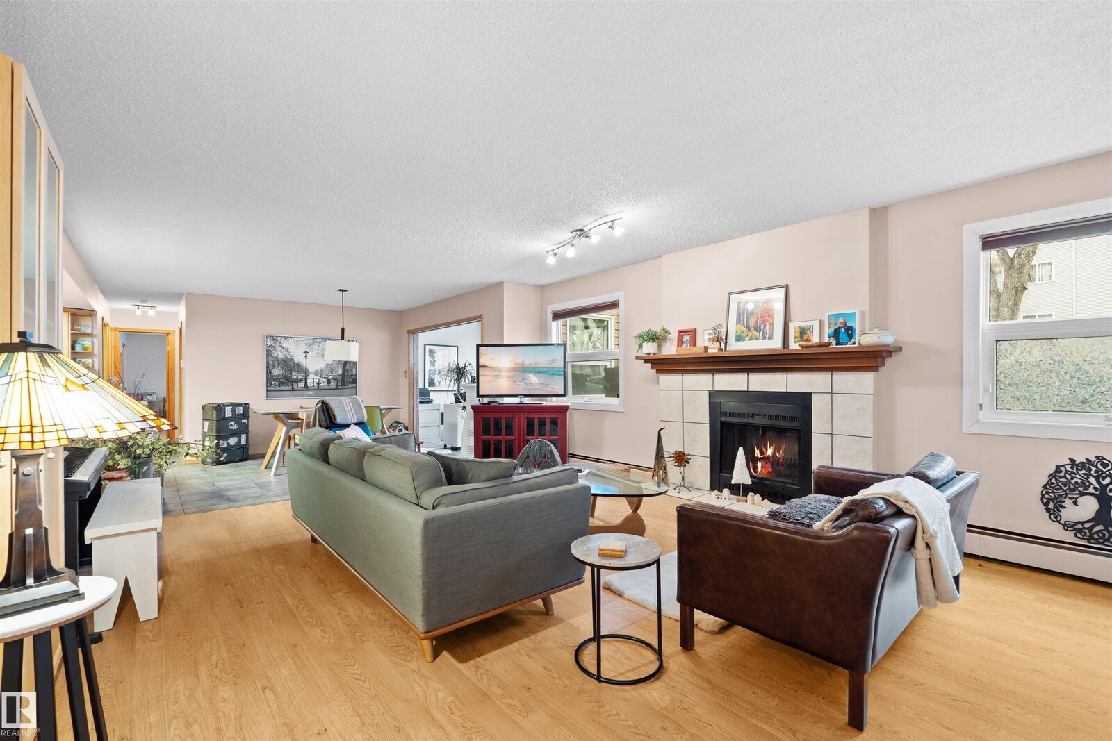 Photo de la propriété:  10172 118 Street NW 11  AB T5K 1Y4 