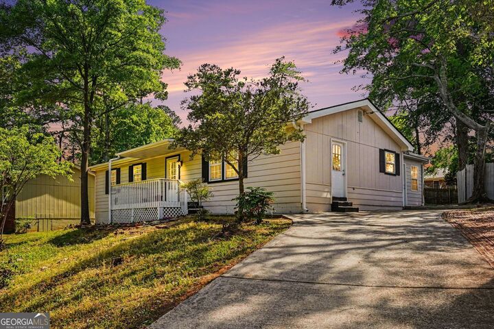 Property Photo:  1236 Woodbridge Drive NE  GA 30012 