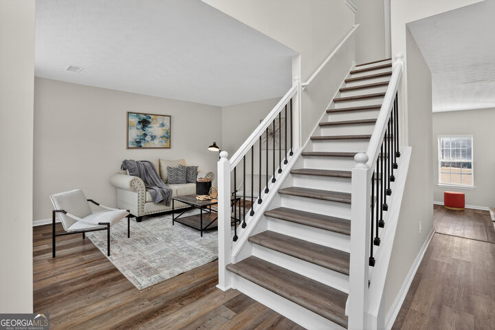 Property Photo:  175 Northtowne Cove  GA 30281 