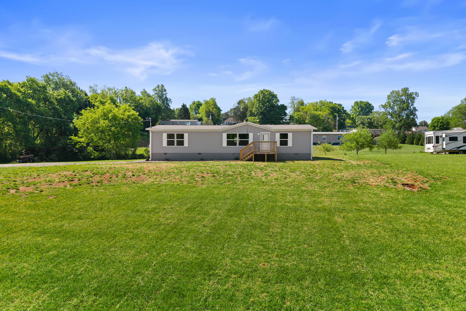 Property Photo:  217 Oakland Road  TN 37874 