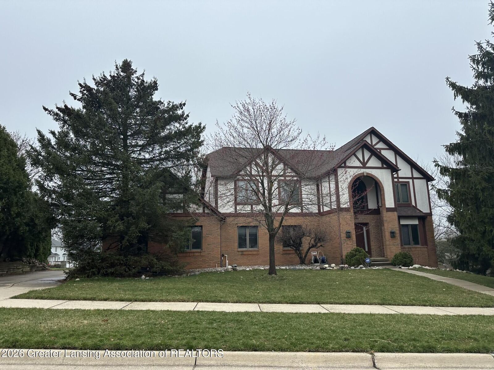 Property Photo:  3600 Beech Tree Lane  MI 48864 